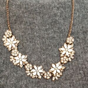 Elegant Floral Gold Necklace